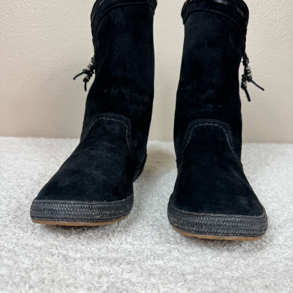 Ugg Laurin Mid Calf Suede Moccasin Boots Grounding Black Leather Suede - Picture 10 of 15
